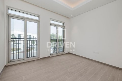 4 bedrooms Villa in District One, UAE No. 204304 11