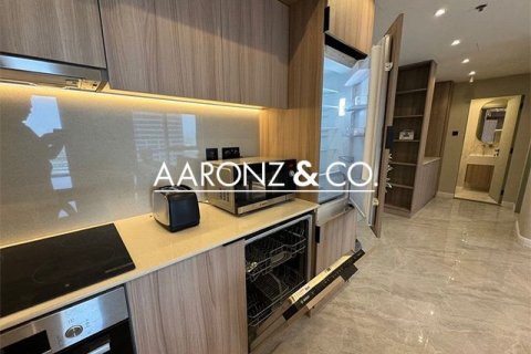 Apartment de 1 dormitorio en Jumeirah Lake Towers, UAE No. 135133 12