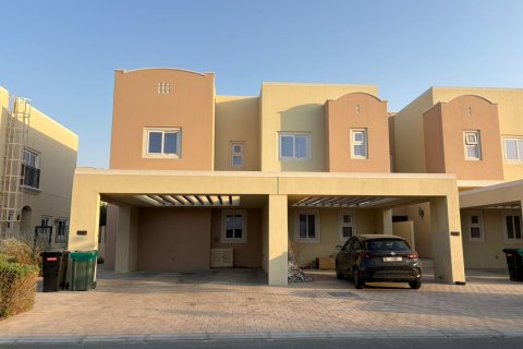3 bedrooms Townhouse in Dubai, UAE No. 151180 4
