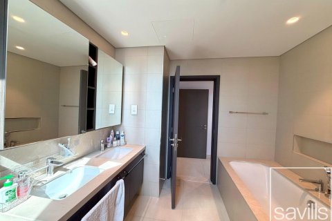 2 bedrooms Apartment in Zabeel, UAE No. 194410 6