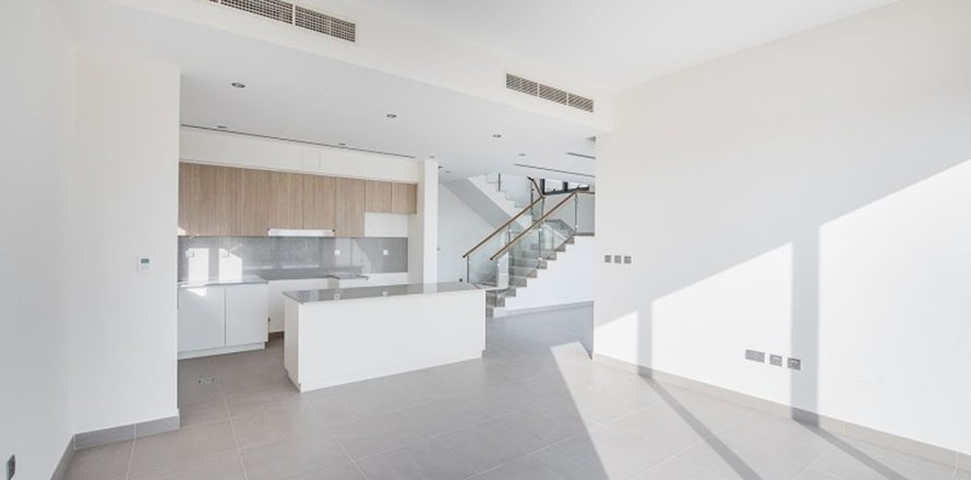 4 bedrooms Villa in Dubai Hills Estate, UAE No. 195119