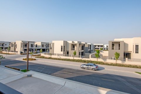 4 bedrooms Villa in Dubai Hills Estate, UAE No. 195119 8