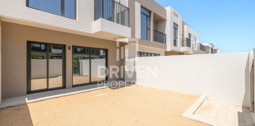 3 غرف نوم فيلا في EMAAR South, الإمارات العربية المتحدة رقم 200735