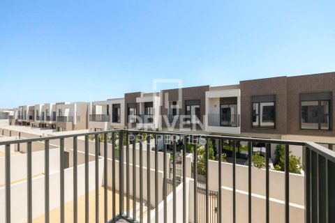 3 غرف نوم فيلا في EMAAR South, الإمارات العربية المتحدة رقم 200735 3