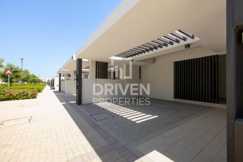 3 غرف نوم فيلا في EMAAR South, الإمارات العربية المتحدة رقم 200735 4