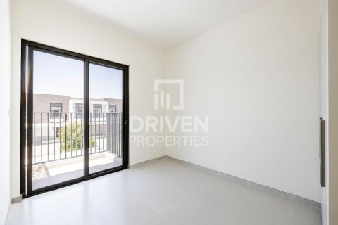 3 غرف نوم فيلا في EMAAR South, الإمارات العربية المتحدة رقم 200735 10