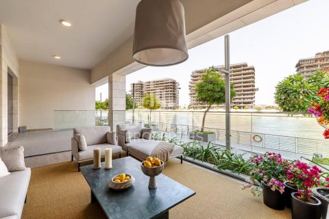3 bedrooms Apartment in Al Wasl, UAE No. 192116 22