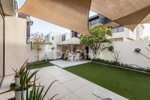 Вилла с 3 спальнями в DAMAC Hills (Akoya by DAMAC), ОАЭ №155701 6