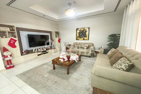 Квартира с 3 спальнями в Diamond Views, ОАЭ №155703 5