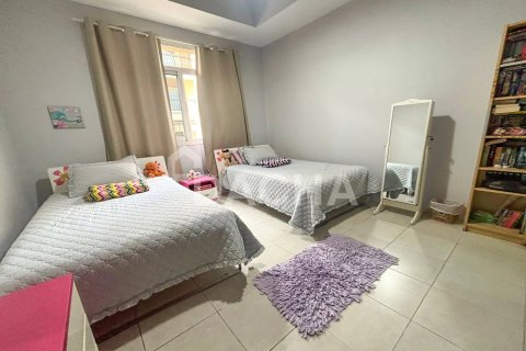 Квартира с 3 спальнями в Diamond Views, ОАЭ №155703 3