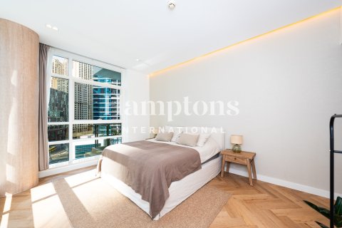 Квартира с 2 спальнями в The Address Dubai Marina, ОАЭ №156534 17