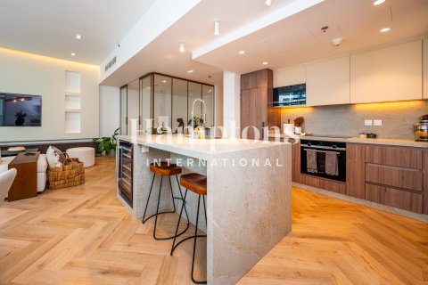 Квартира с 2 спальнями в The Address Dubai Marina, ОАЭ №156534 7