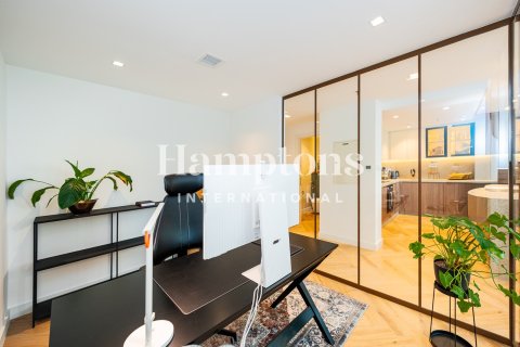 Квартира с 2 спальнями в The Address Dubai Marina, ОАЭ №156534 6
