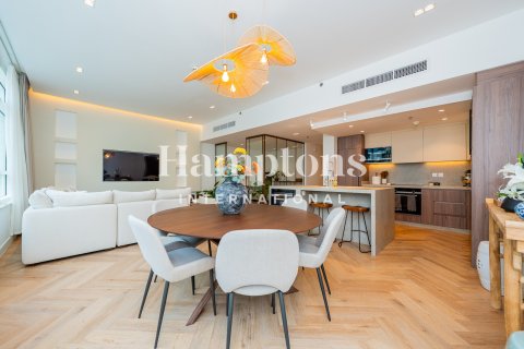 Квартира с 2 спальнями в The Address Dubai Marina, ОАЭ №156534 28