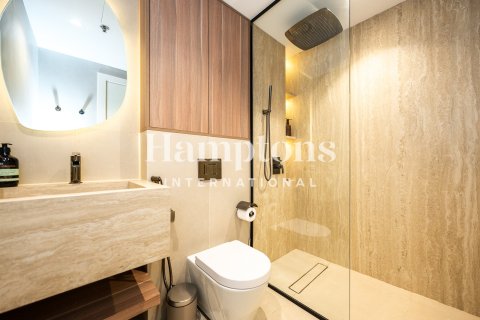 Квартира с 2 спальнями в The Address Dubai Marina, ОАЭ №156534 18