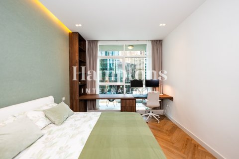 Квартира с 2 спальнями в The Address Dubai Marina, ОАЭ №156534 26