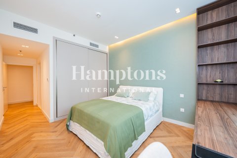 Квартира с 2 спальнями в The Address Dubai Marina, ОАЭ №156534 12