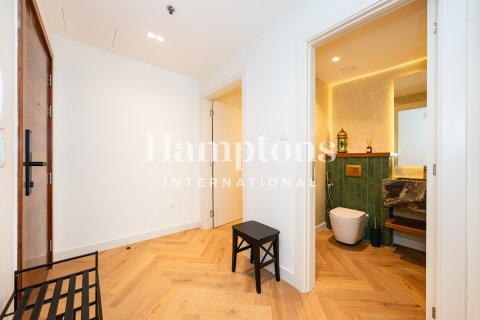 Квартира с 2 спальнями в The Address Dubai Marina, ОАЭ №156534 25