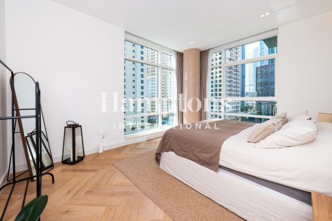 Квартира с 2 спальнями в The Address Dubai Marina, ОАЭ №156534 15