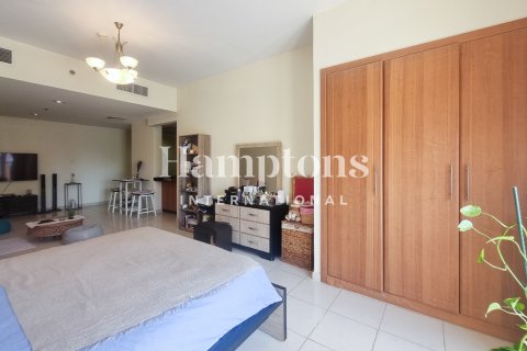 Studio Apartment in FIVE at Jumeirah Village Circle, UAE No. 156537 5