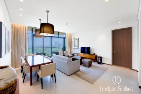 Apartment de 3 dormitorios en The Hills, UAE No. 102445 4
