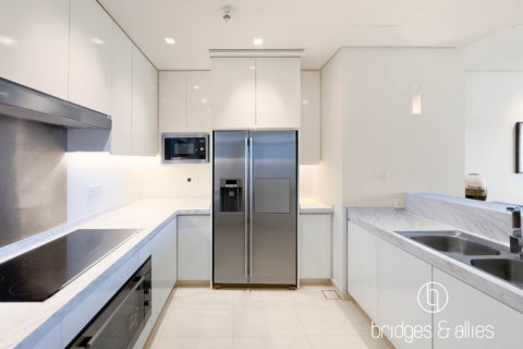Apartment de 3 dormitorios en The Hills, UAE No. 102445 6