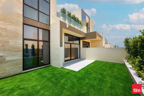 4 bedrooms Townhouse  No. 116934 2