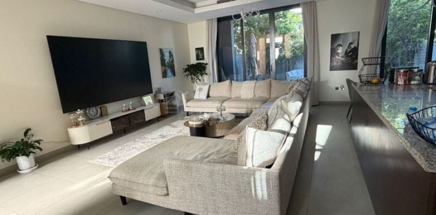 3 bedrooms Townhouse in Green Community Motor City, UAE No. 164234