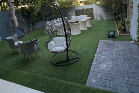 3 bedrooms Townhouse in Green Community Motor City, UAE No. 164234 9