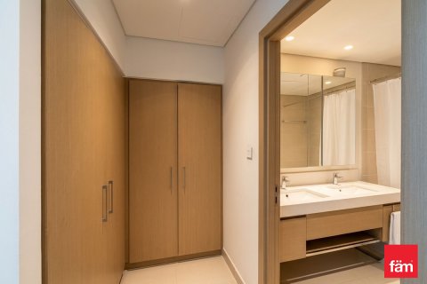 2 bedrooms Apartment in Dubai, UAE No. 166213 13