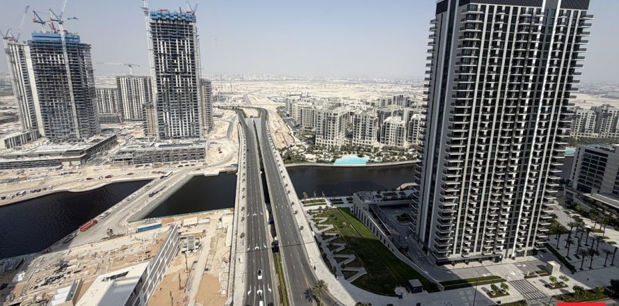 2 bedrooms Apartment in Dubai, UAE No. 166213