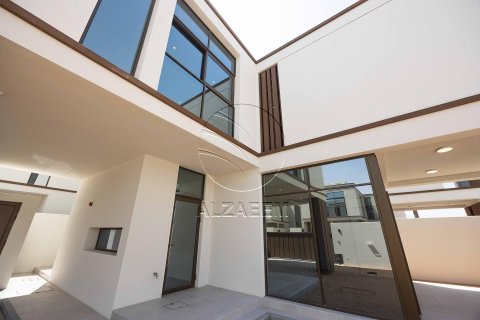 3 bedrooms Townhouse in Abu Dhabi, UAE No. 91114 25