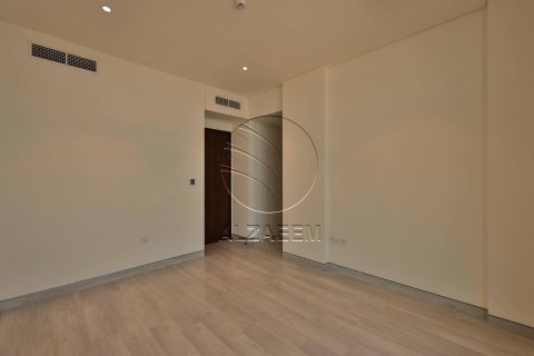 3 bedrooms Townhouse in Abu Dhabi, UAE No. 91114 12
