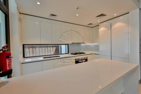 3 bedrooms Townhouse in Abu Dhabi, UAE No. 91114 22
