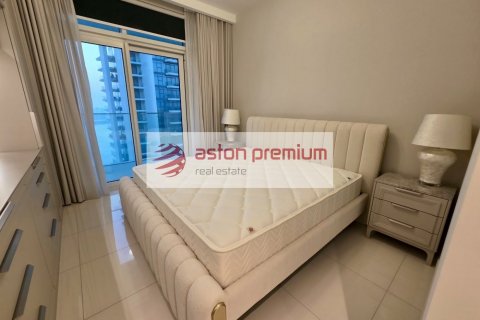 Квартира с 2 спальнями в EMAAR Beachfront, ОАЭ №203242 22