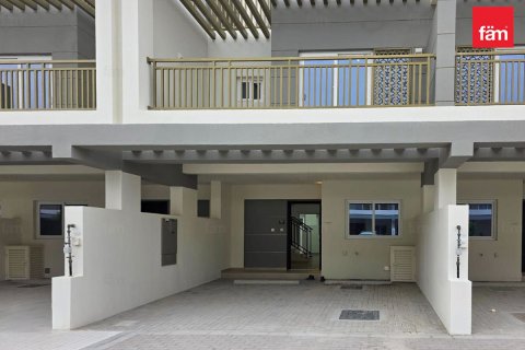 Townhouse de 3 dormitorios en Dubai, UAE No. 147736