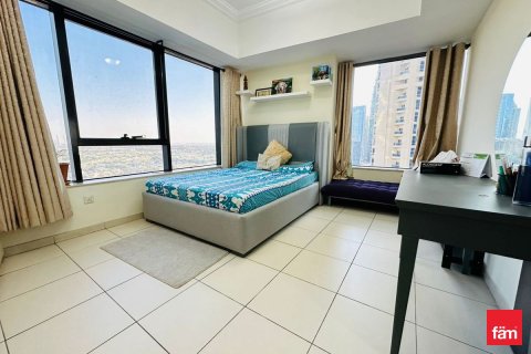 3 bedrooms Apartment in Dubai, UAE No. 142674 6