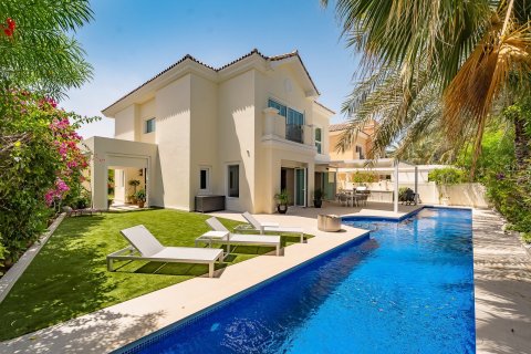 Villa de 5 dormitorios en Dubai Sports City, UAE No. 154356 26