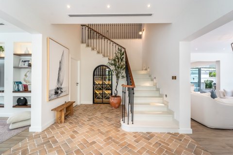 Villa de 5 dormitorios en Dubai Sports City, UAE No. 154356 5