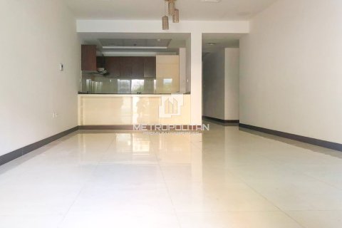 Apartment de 2 dormitorios en Jumeirah Village Circle, UAE No. 77596 3