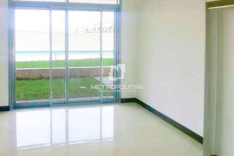 Apartment de 2 dormitorios en Jumeirah Village Circle, UAE No. 77596 9