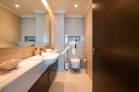 Квартира с 3 спальнями №112351 17