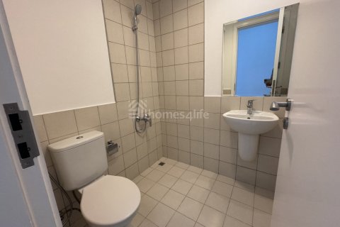 3 bedrooms Apartment in Zahra Apartments, UAE No. 167261 16