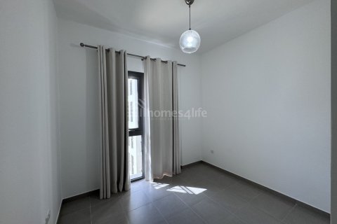 3 bedrooms Apartment in Zahra Apartments, UAE No. 167261 9