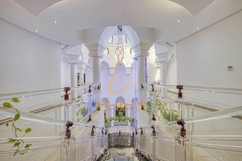 Villa de 8 dormitorios en Sector E, UAE No. 150282 15