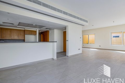 Вилла с 4 спальнями в Legacy Nova Villas, ОАЭ №14577 11