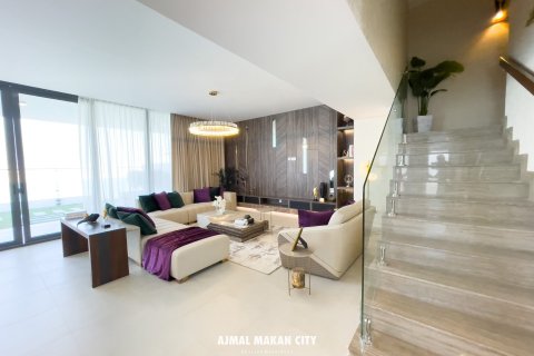 5 bedrooms Villa in Sharjah, UAE No. 7109 15
