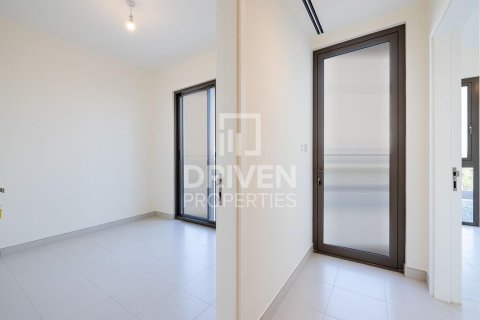 Villa de 4 chambres à EMAAR South, UAE No. 207493 6