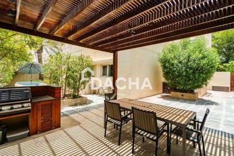Villa de 3 dormitorios en Meadows, UAE No. 210330 16