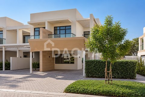 4 bedrooms Townhouse in DAMAC Hills (Akoya by DAMAC), UAE No. 210331 21